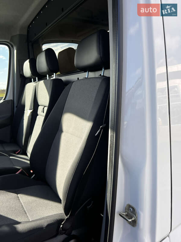 Грузовой фургон Volkswagen Crafter 2015 в Мукачево фото 24 Грузовой фургон Volkswagen Crafter 2015 в Мукачево