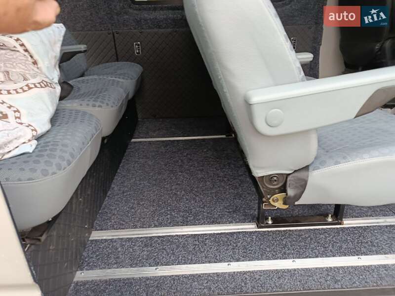 Мінівен Volkswagen Crafter 2011 в Чернівцях фото 7 Мінівен Volkswagen Crafter 2011 в Чернівцях