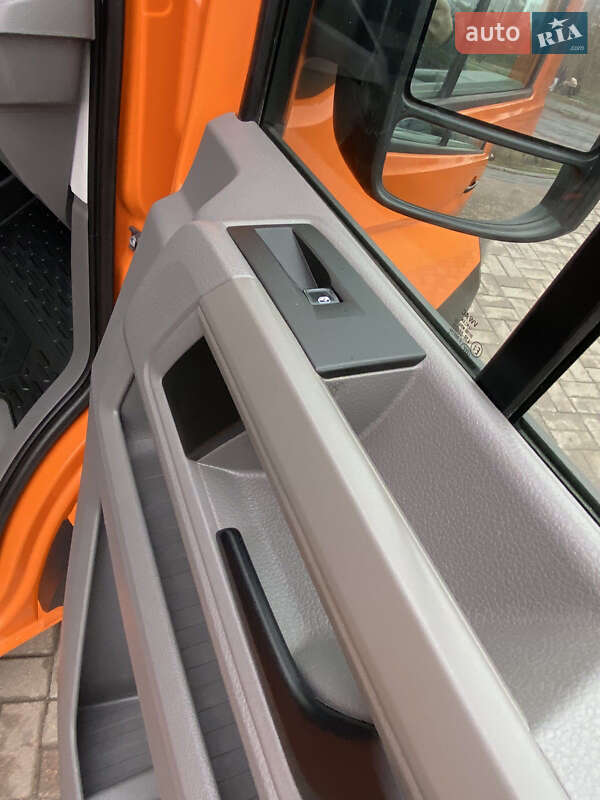 Грузовой фургон Volkswagen Crafter 2020 в Киеве