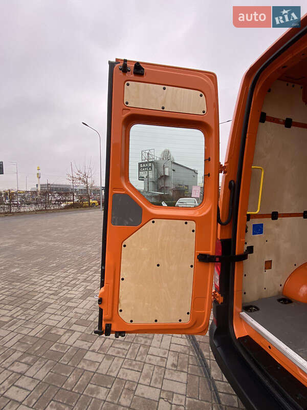 Грузовой фургон Volkswagen Crafter 2020 в Киеве