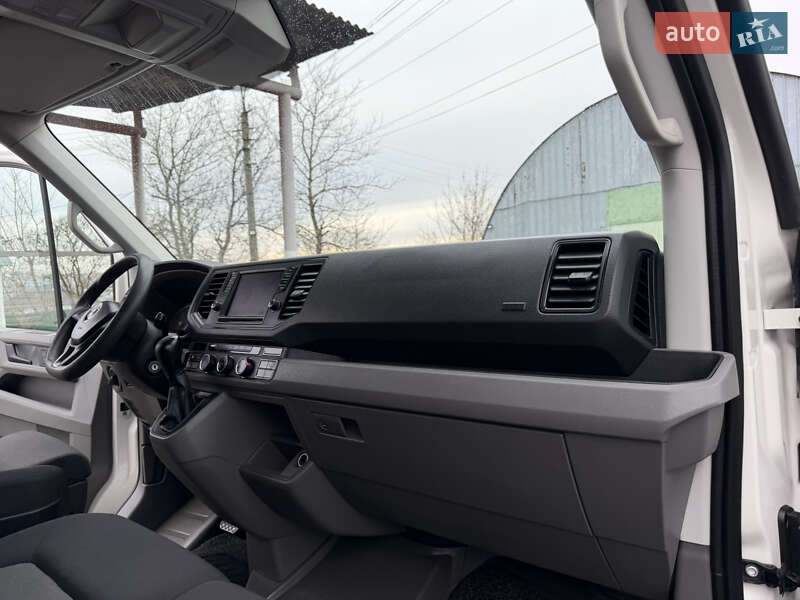 Вантажопасажирський фургон Volkswagen Crafter 2020 в Рівному