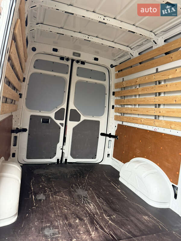 Вантажопасажирський фургон Volkswagen Crafter 2020 в Рівному