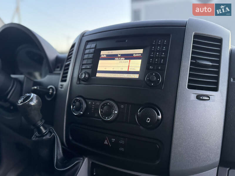 Грузовой фургон Volkswagen Crafter 2015 в Луцке