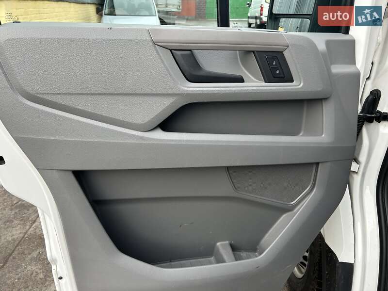 Вантажний фургон Volkswagen Crafter 2018 в Рівному