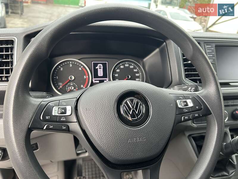 Вантажний фургон Volkswagen Crafter 2018 в Рівному