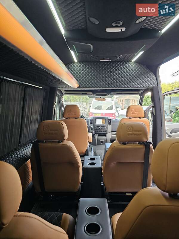 Микроавтобус Volkswagen Crafter 2016 в Киеве