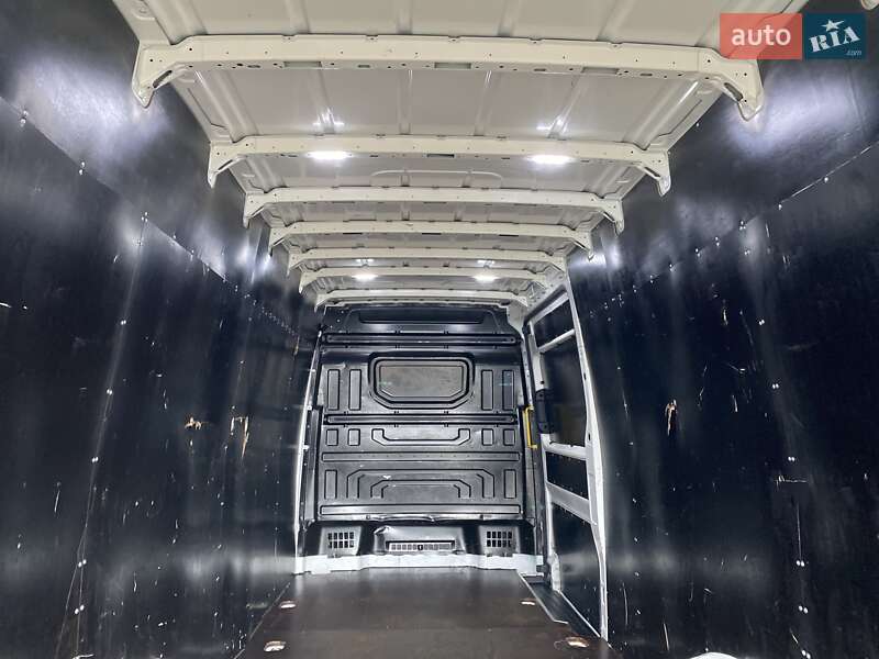 Вантажний фургон Volkswagen Crafter 2022 в Хусті