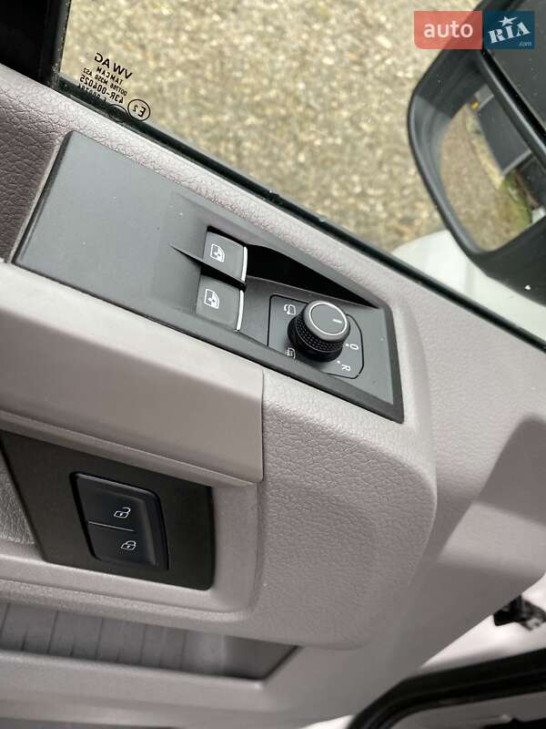 Вантажний фургон Volkswagen Crafter 2022 в Хусті