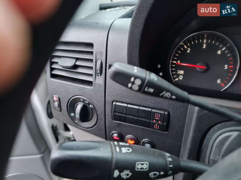 Вантажний фургон Volkswagen Crafter 2016 в Рівному