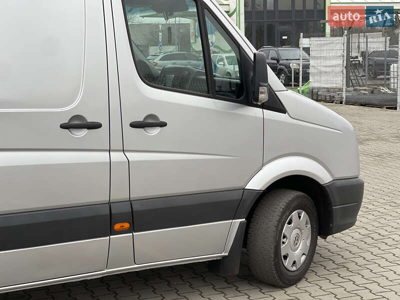 Вантажний фургон Volkswagen Crafter 2016 в Нововолинську