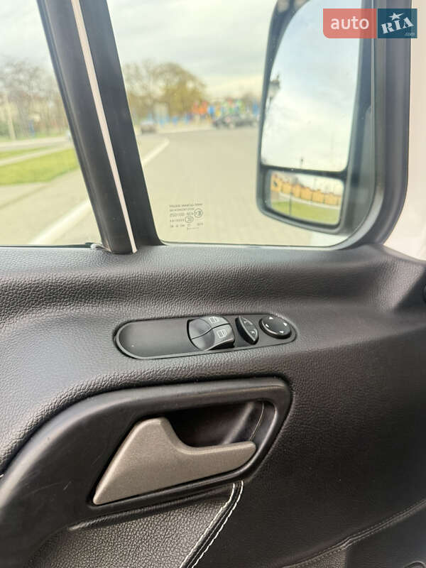 Мікроавтобус Volkswagen Crafter 2015 в Ізмаїлі