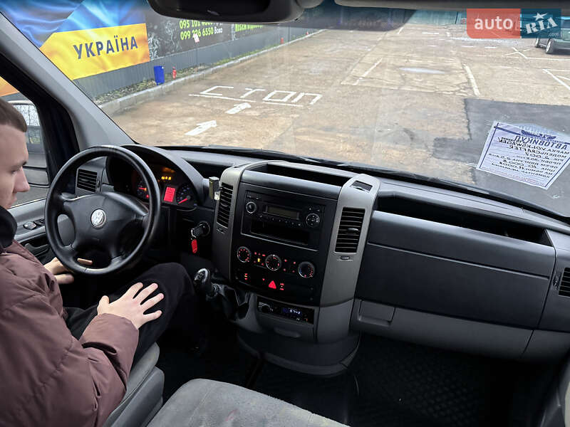 Микроавтобус грузовой (до 3,5т) Volkswagen Crafter 2007 в Первомайске