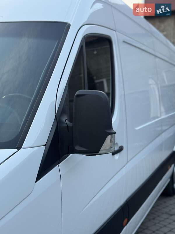 Вантажний фургон Volkswagen Crafter 2012 в Іршаві фото 10 Вантажний фургон Volkswagen Crafter 2012 в Іршаві