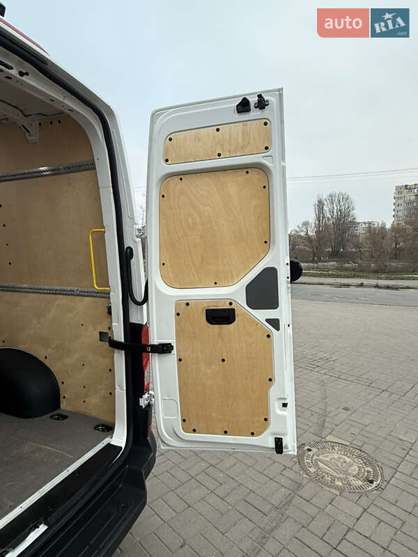 Грузовой фургон Volkswagen Crafter 2021 в Киеве фото 110 Грузовой фургон Volkswagen Crafter 2021 в Киеве