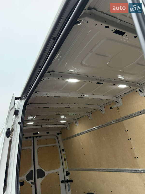 Грузовой фургон Volkswagen Crafter 2021 в Киеве фото 115 Грузовой фургон Volkswagen Crafter 2021 в Киеве