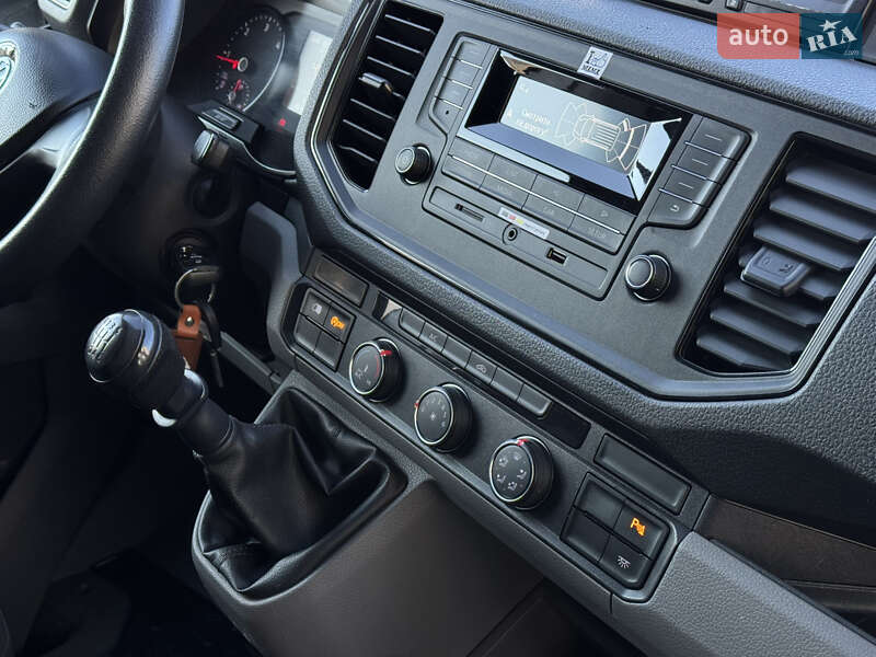 Вантажний фургон Volkswagen Crafter 2018 в Вінниці