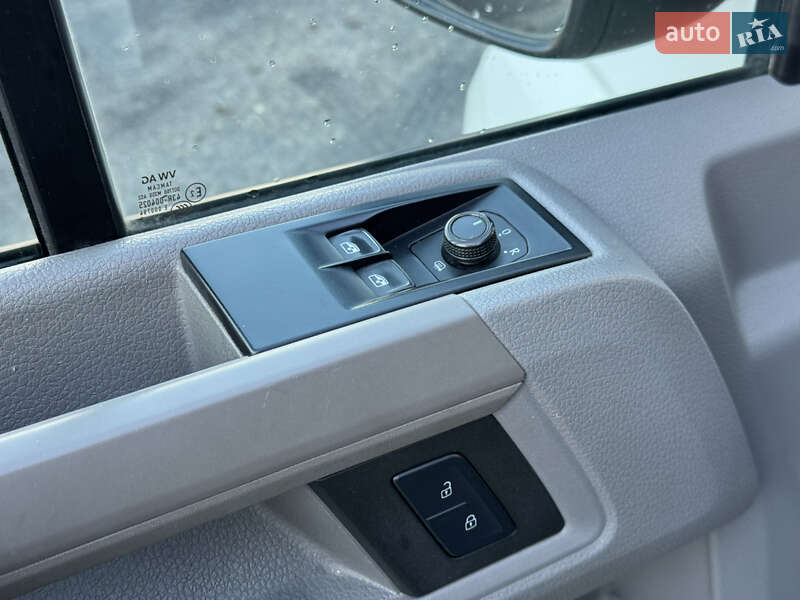 Вантажний фургон Volkswagen Crafter 2018 в Вінниці