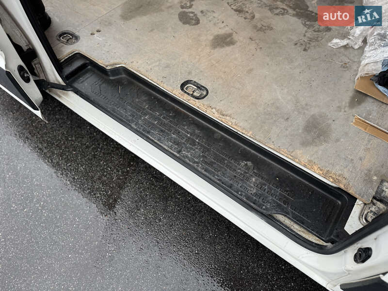 Вантажний фургон Volkswagen Crafter 2018 в Вінниці