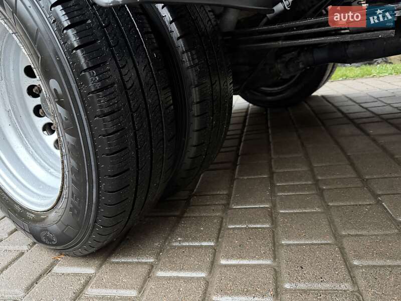 Грузовой фургон Volkswagen Crafter 2014 в Луцке