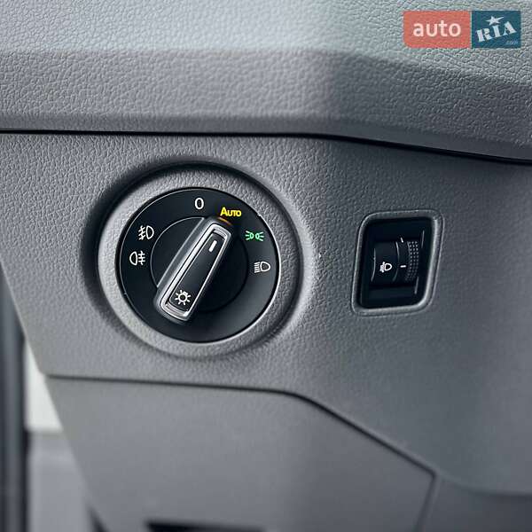 Вантажний фургон Volkswagen Crafter 2018 в Києві