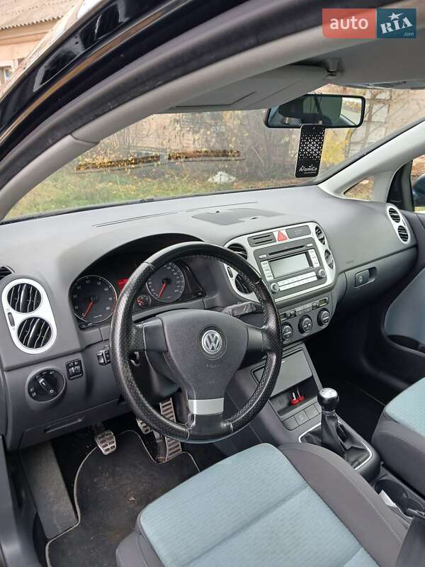 Хэтчбек Volkswagen Cross Golf Plus 2008 в Полтаве фото 3 Хэтчбек Volkswagen Cross Golf Plus 2008 в Полтаве