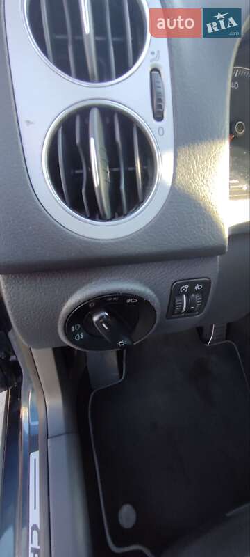 Хэтчбек Volkswagen Cross Golf Plus 2008 в Луцке фото 6 Хэтчбек Volkswagen Cross Golf Plus 2008 в Луцке