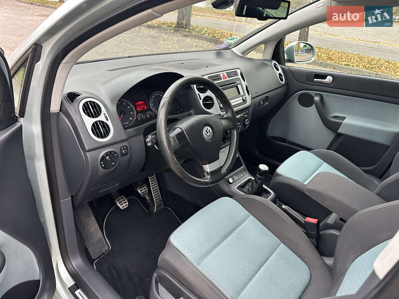 Хэтчбек Volkswagen Cross Golf Plus 2008 в Кременчуге