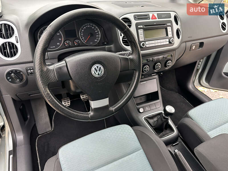 Хэтчбек Volkswagen Cross Golf Plus 2008 в Кременчуге