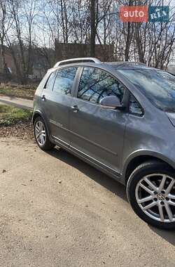 Хэтчбек Volkswagen Cross Golf 2007 в 