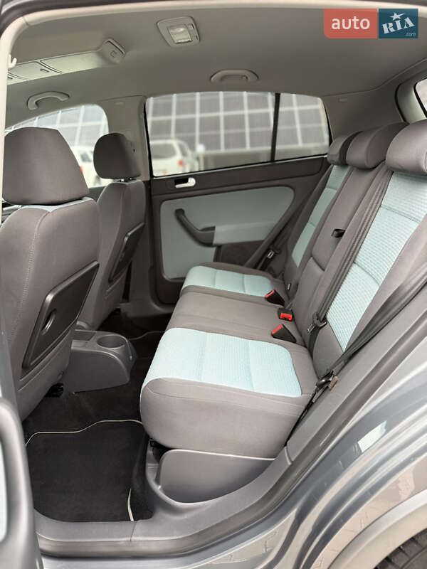 Хэтчбек Volkswagen Cross Golf 2007 в Владимире фото 60 Хэтчбек Volkswagen Cross Golf 2007 в Владимире