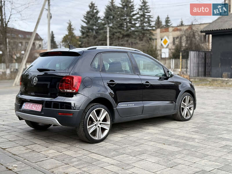 Хэтчбек Volkswagen Cross Polo 2012 в Тячеве