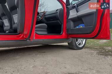 Хэтчбек Volkswagen Cross Polo 2008 в 