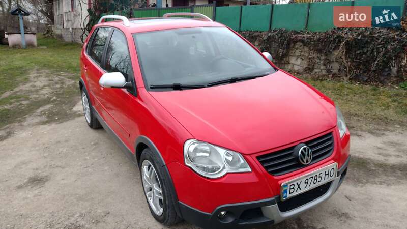 Хэтчбек Volkswagen Cross Polo 2008 в 