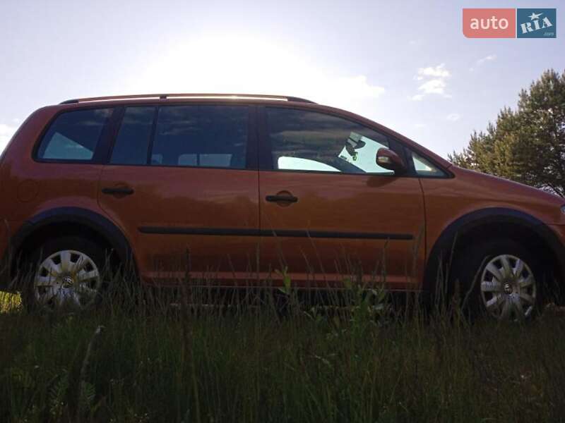 Мінівен Volkswagen Cross Touran 2007 в Луцьку фото 6 Мінівен Volkswagen Cross Touran 2007 в Луцьку
