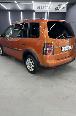 Минивэн Volkswagen Cross Touran 2008 в Коломые