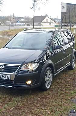 Минивэн Volkswagen Cross Touran 2007 в Дубно