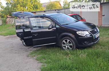 Мінівен Volkswagen Cross Touran 2009 в Чернівцях