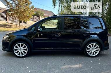 Минивэн Volkswagen Cross Touran 2009 в Белогородке