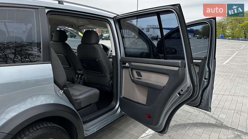 Минивэн Volkswagen Cross Touran 2009 в Одессе фото 10 Минивэн Volkswagen Cross Touran 2009 в Одессе