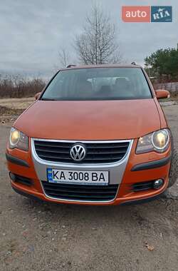 Мінівен Volkswagen Cross Touran 2007 в Києві