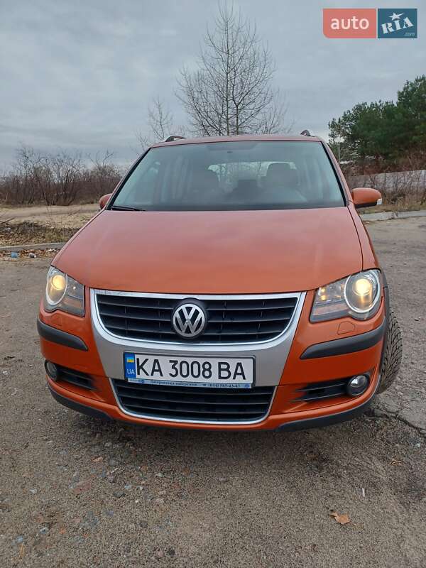 Минивэн Volkswagen Cross Touran 2007 в Киеве