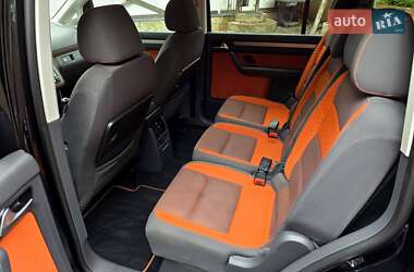 Мінівен Volkswagen Cross Touran 2008 в 