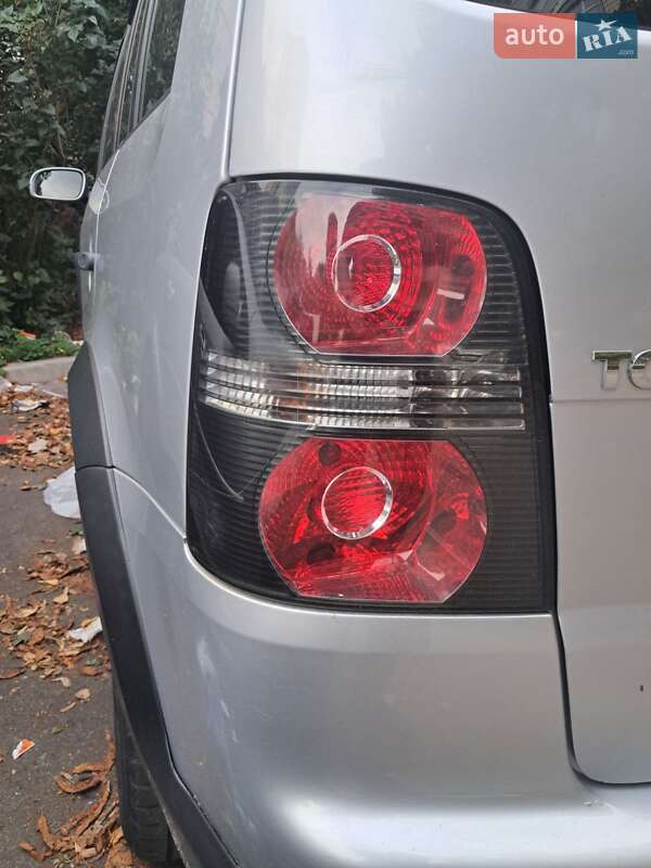 Мінівен Volkswagen Cross Touran 2008 в Києві фото 6 Мінівен Volkswagen Cross Touran 2008 в Києві