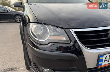 Мінівен Volkswagen Cross Touran 2007 в  фото 13 Мінівен Volkswagen Cross Touran 2007 в