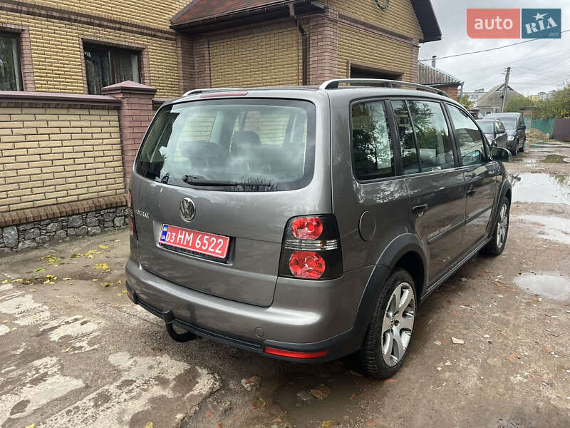 Минивэн Volkswagen Cross Touran 2008 в Ахтырке фото 11 Минивэн Volkswagen Cross Touran 2008 в Ахтырке