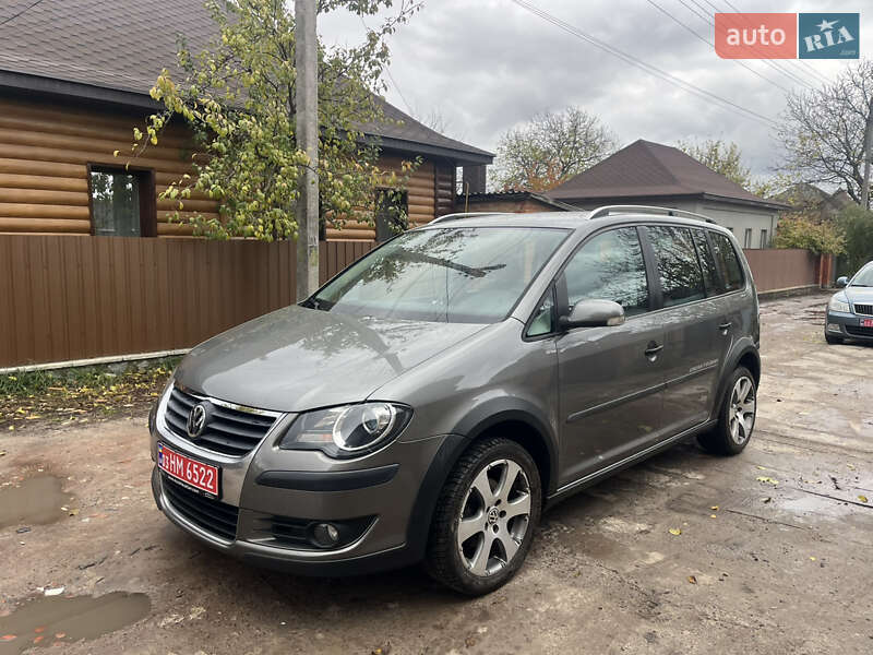 Минивэн Volkswagen Cross Touran 2008 в Ахтырке фото 23 Минивэн Volkswagen Cross Touran 2008 в Ахтырке