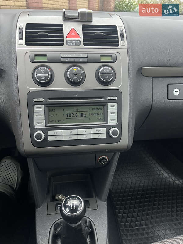 Минивэн Volkswagen Cross Touran 2008 в Ахтырке фото 34 Минивэн Volkswagen Cross Touran 2008 в Ахтырке