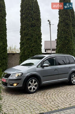 Мінівен Volkswagen Cross Touran 2009 в Луцьку