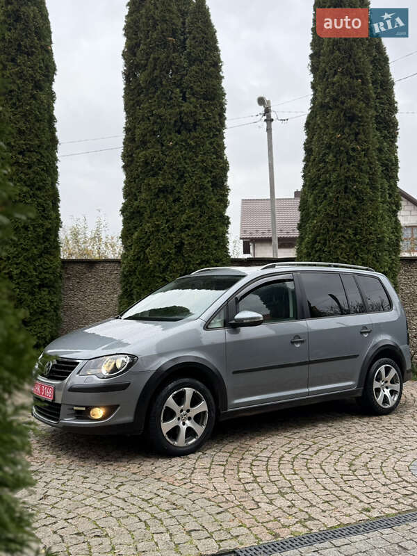 Volkswagen Cross Touran 2009