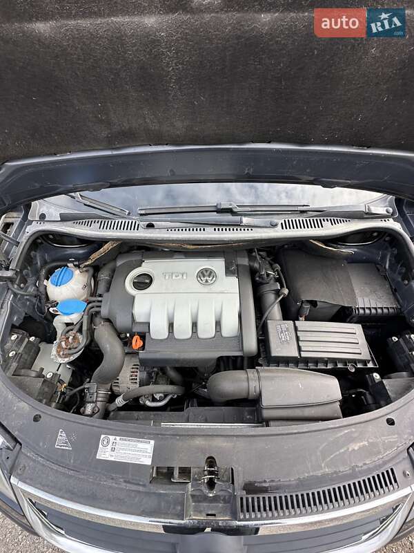 Минивэн Volkswagen Cross Touran 2009 в Белогородке фото 38 Минивэн Volkswagen Cross Touran 2009 в Белогородке